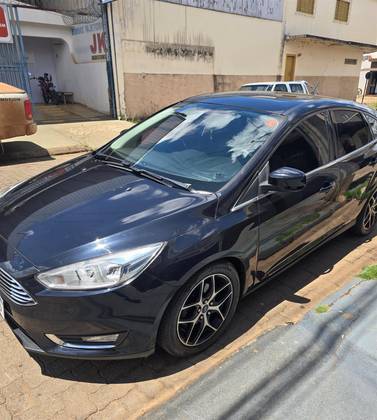 FORD FOCUS 2.0 TITANIUM FASTBACK 16V FLEX 4P POWERSHIFT FORD FOCUS 2.0 TITANIUM FASTBACK 16V FLEX 4P POWERSHIFT